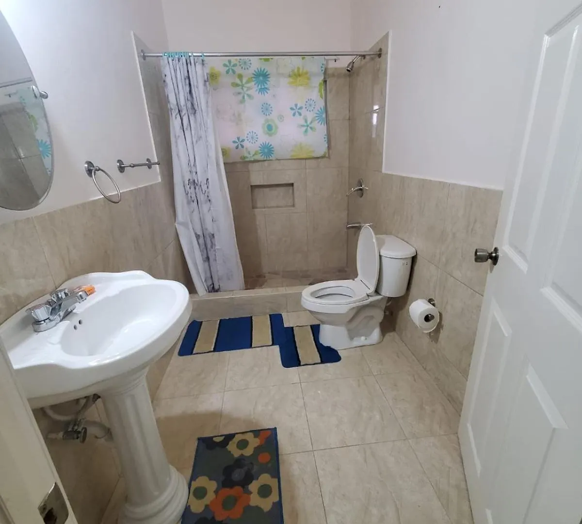 Vilagio Villa Cave Hill Apartamento